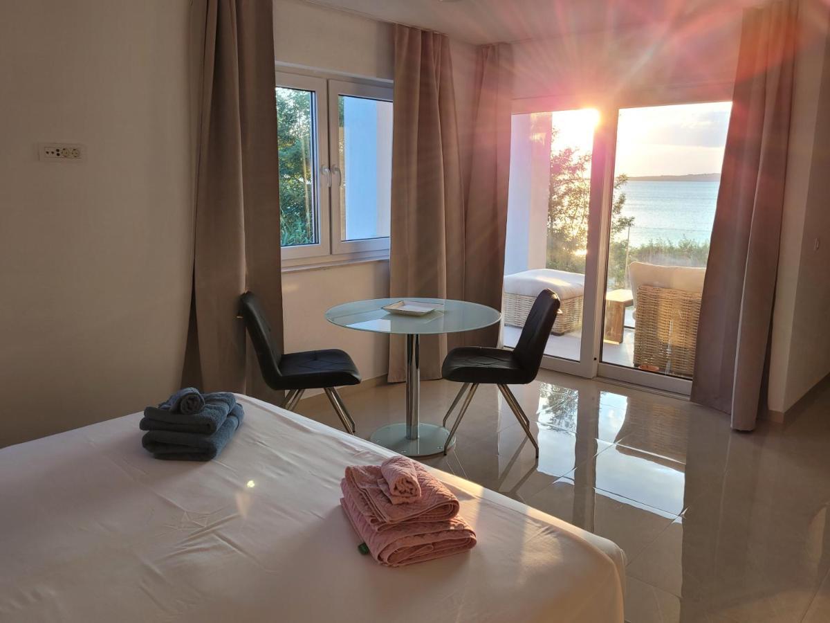 Aparthotel Dalmacija Privlaka  Esterno foto