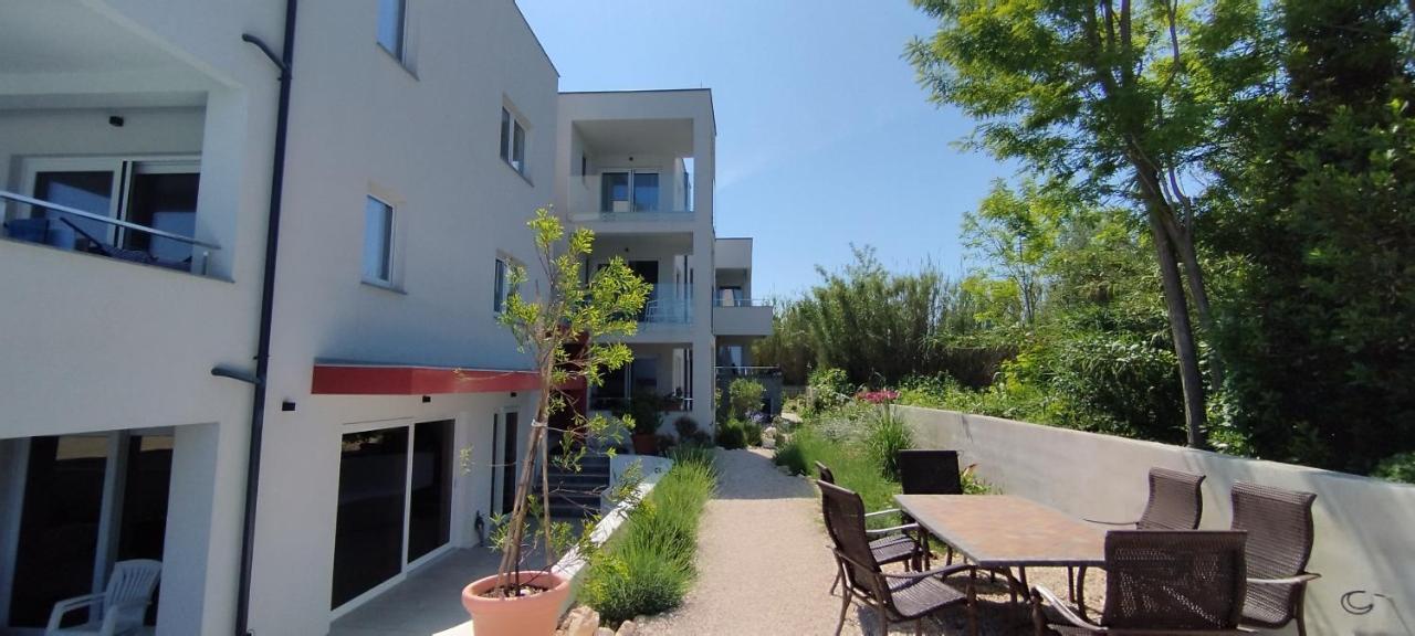 Aparthotel Dalmacija Privlaka  Esterno foto
